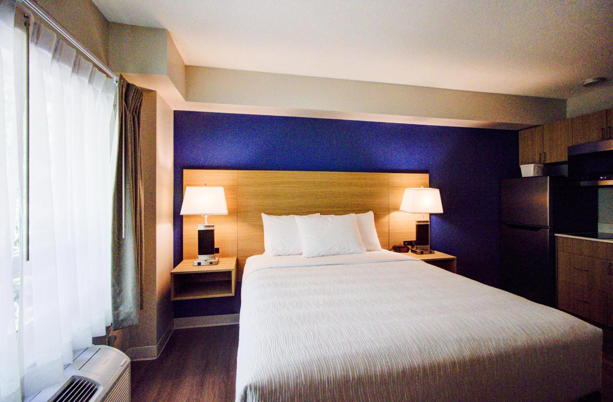 Hotel Baymont By Wyndham Gold River