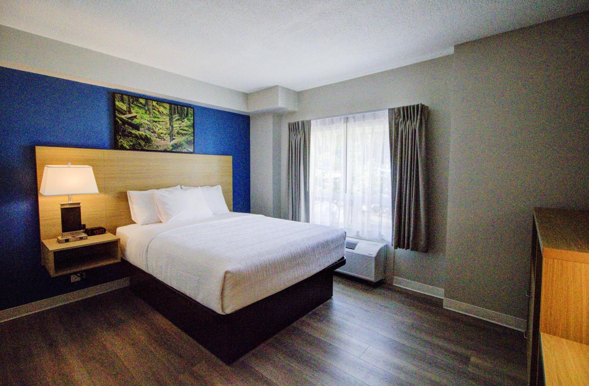 Baymont By Wyndham Hotel